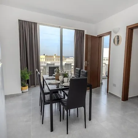 Lägenhet Luigi Penthouse *