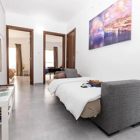 Lägenhet Luigi Penthouse