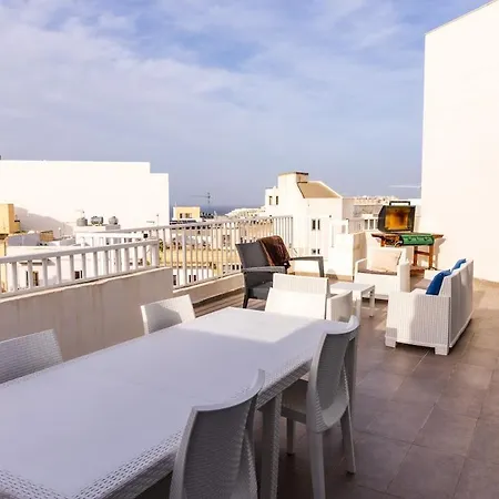 Luigi Penthouse *