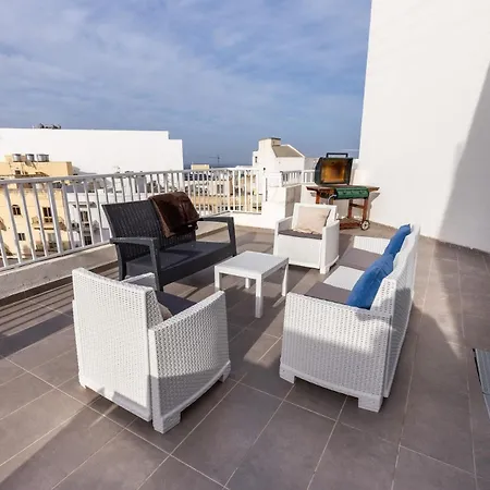 Luigi Penthouse *