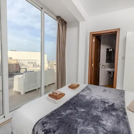 Luigi Penthouse Apartment St. Paul's Bay