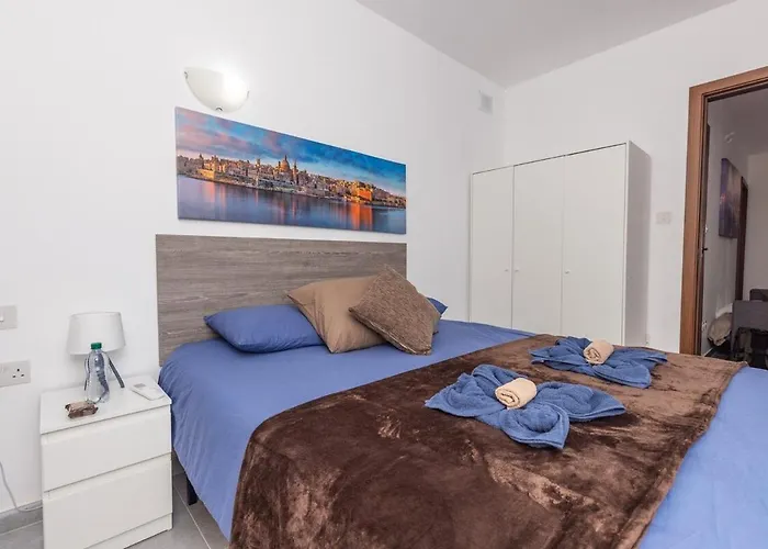 Luigi Penthouse * St Paul's Bay